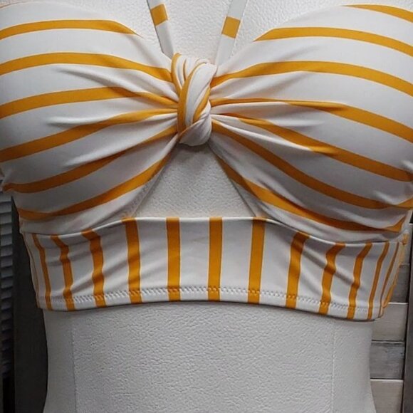 Women's Lightly Lined Tunneled Front Keyhole Bikini Top | Shade & Shore | 34C - Picture 2 of 10